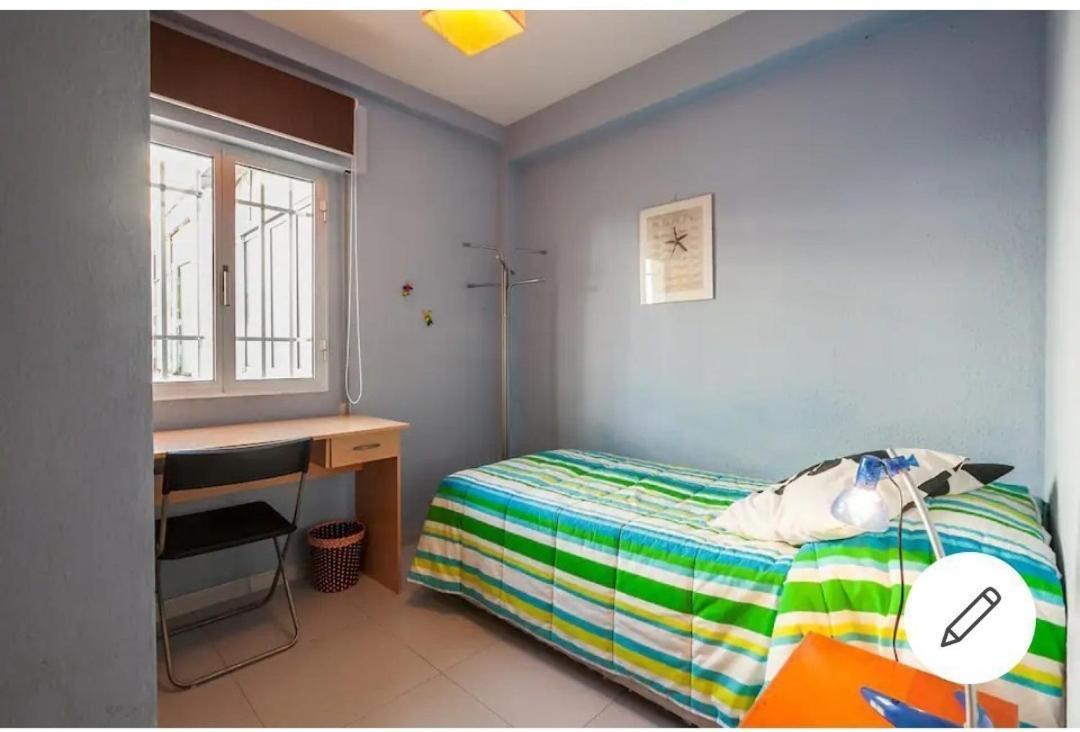 Piso Con Buena Red Wiffi Fibra Optica Alquiler De Habitaciones Siviglia Esterno foto