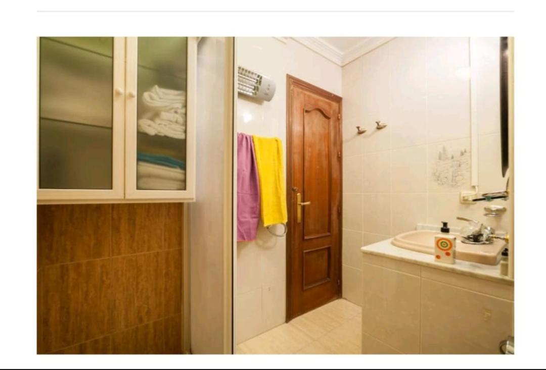 Piso Con Buena Red Wiffi Fibra Optica Alquiler De Habitaciones Siviglia Esterno foto